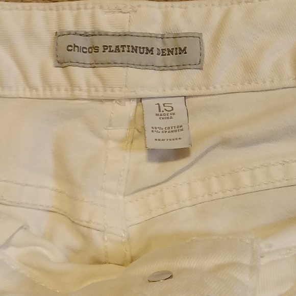 Jeans - Picture 3 of 4